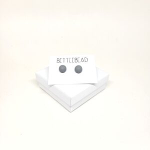 Világos szürke pötty fülbevaló